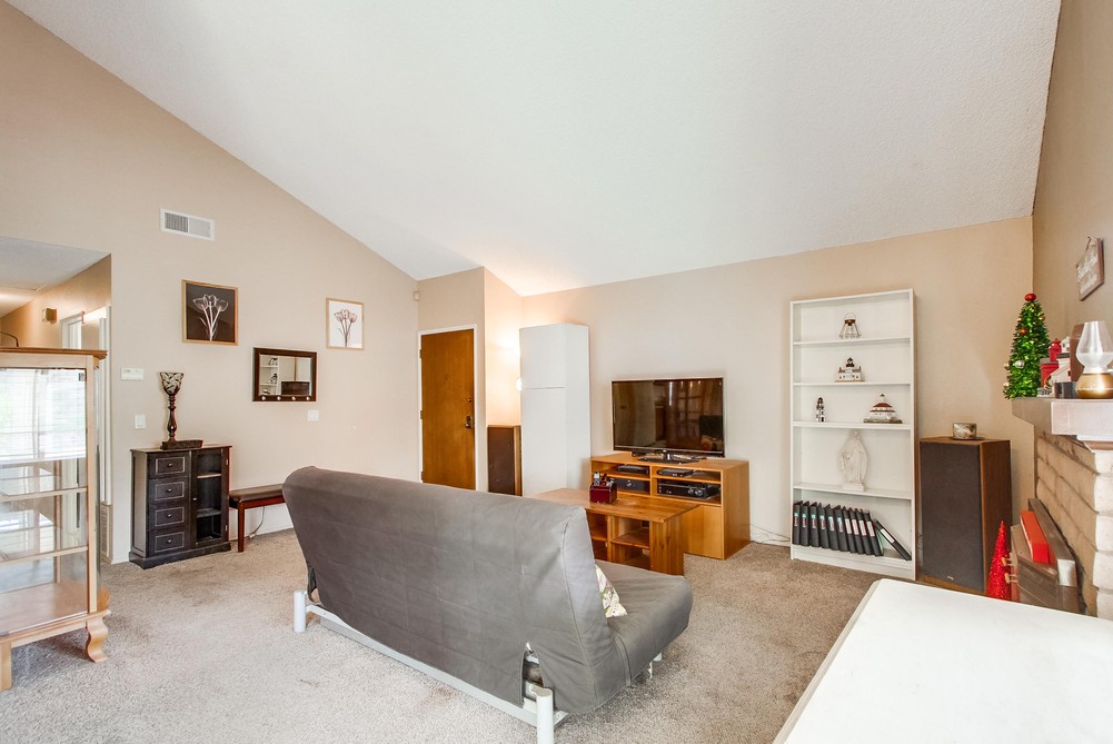 Virtual tour photo 12 of 48 for 7008 Deerhurst Ct