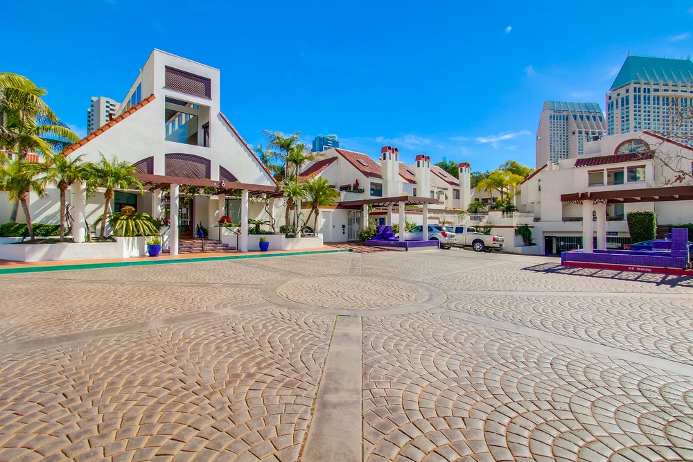 Virtual tour photo 48 of 68 for 701 Kettner Blvd #18