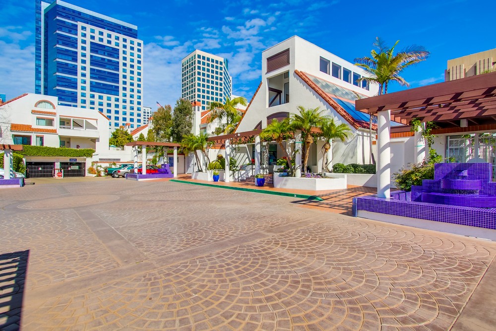 Virtual tour photo 47 of 68 for 701 Kettner Blvd #18