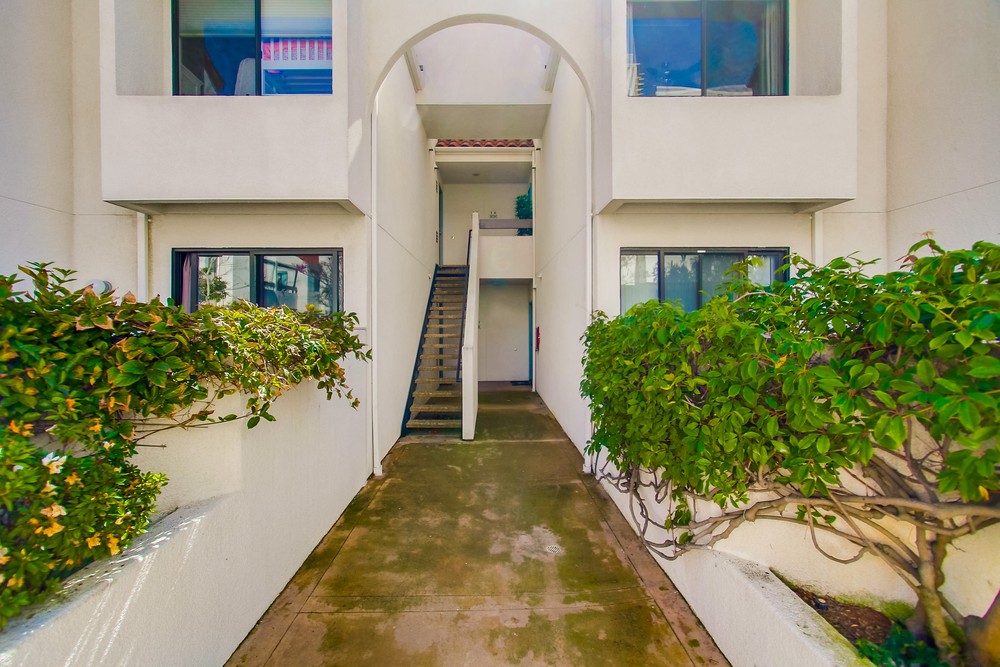 Virtual tour photo 68 of 68 for 701 Kettner Blvd #18