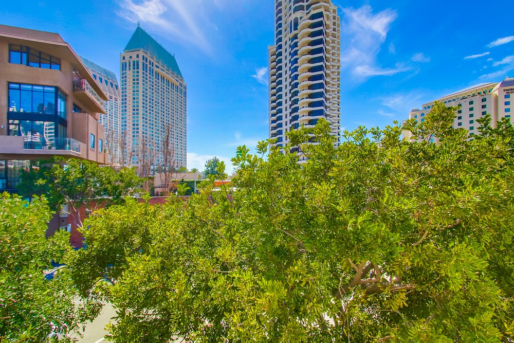 Virtual tour photo 18 of 68 for 701 Kettner Blvd #18