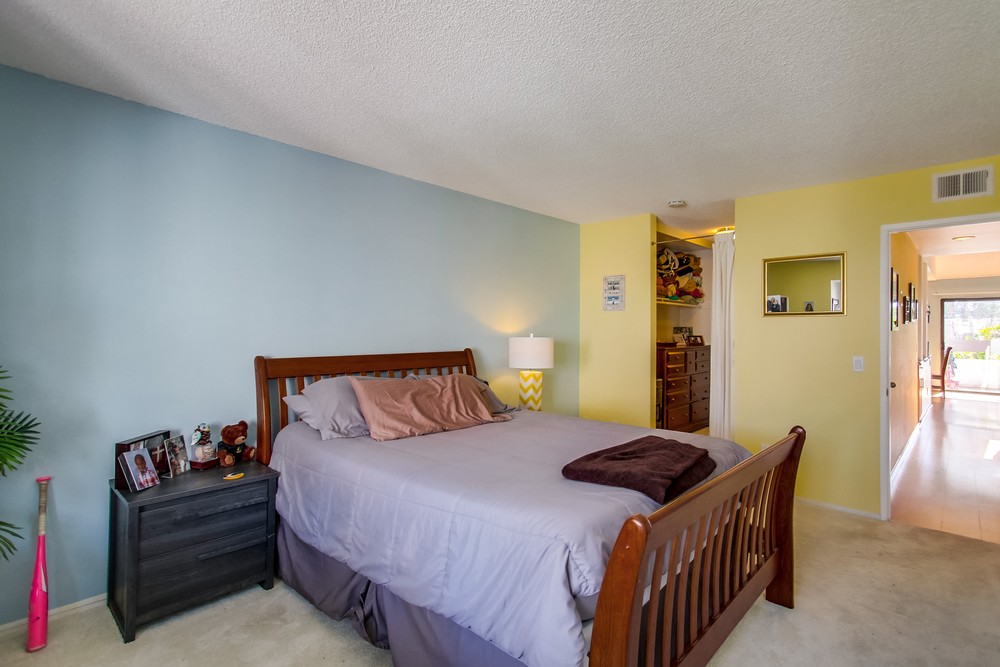 Virtual tour photo 31 of 68 for 701 Kettner Blvd #18