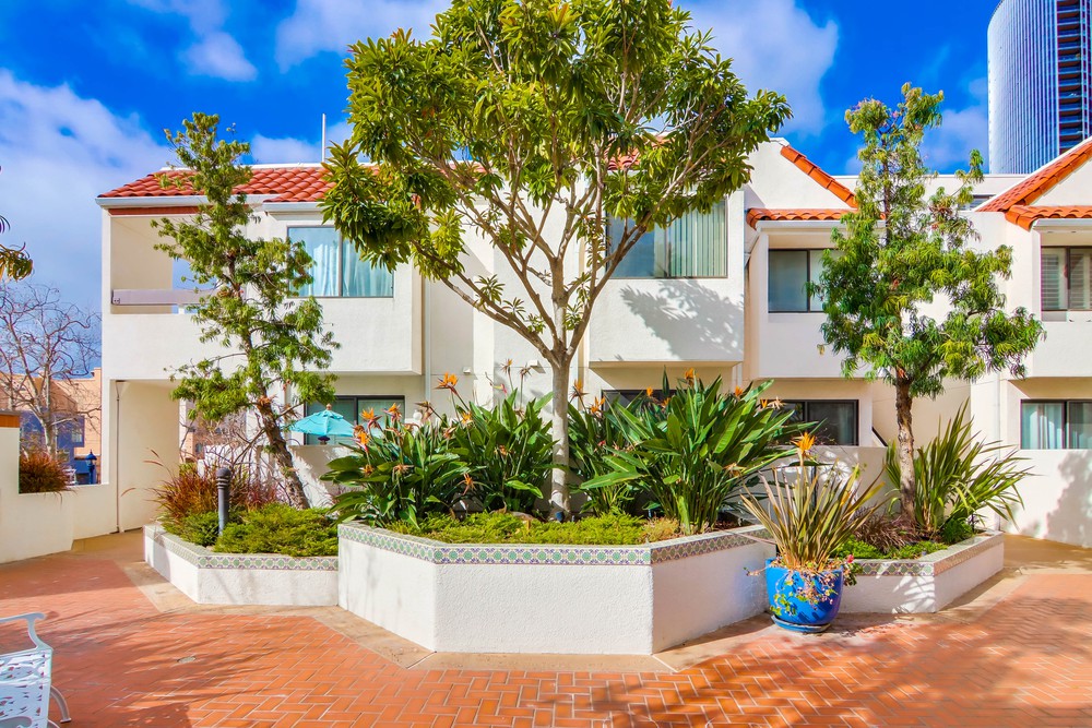 Virtual tour photo 3 of 48 for 701 Kettner Blvd UNIT 113