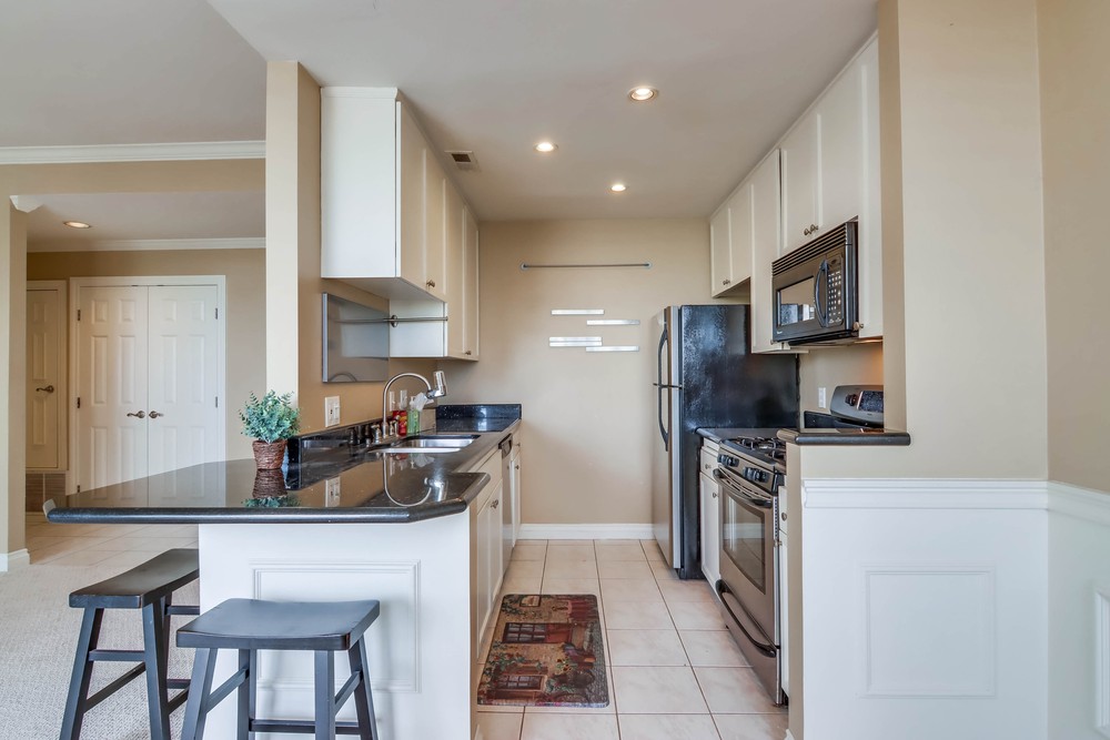 Virtual tour photo 20 of 48 for 701 Kettner Blvd UNIT 113