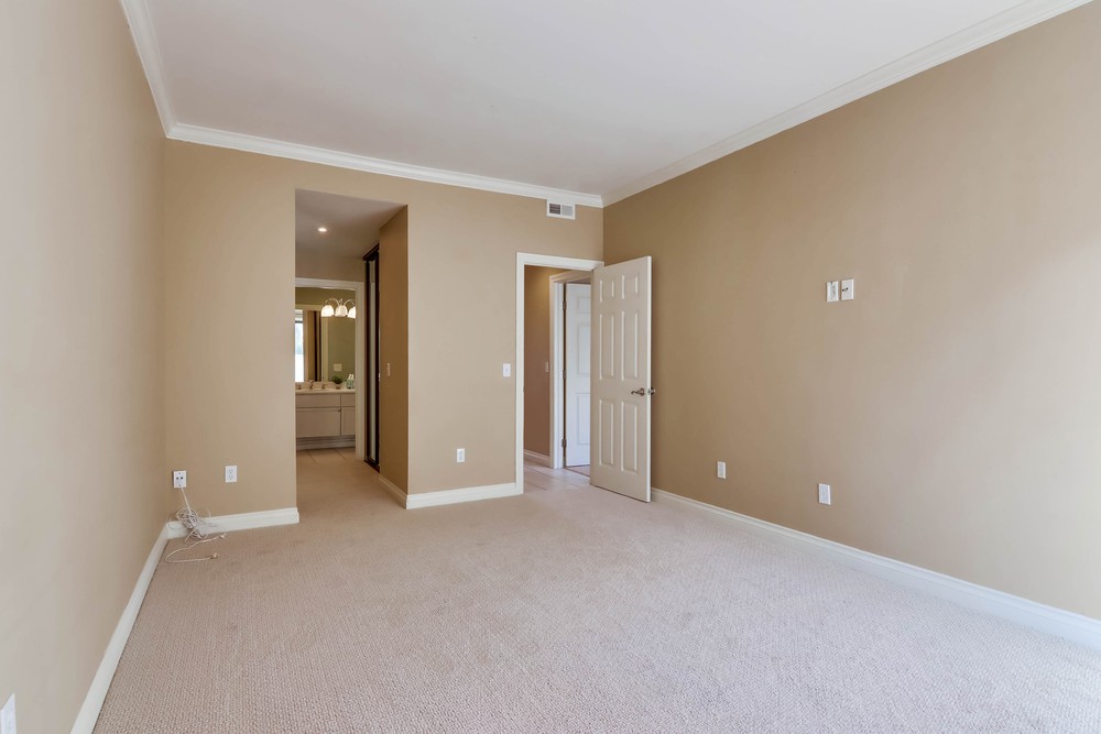 Virtual tour photo 27 of 48 for 701 Kettner Blvd UNIT 113