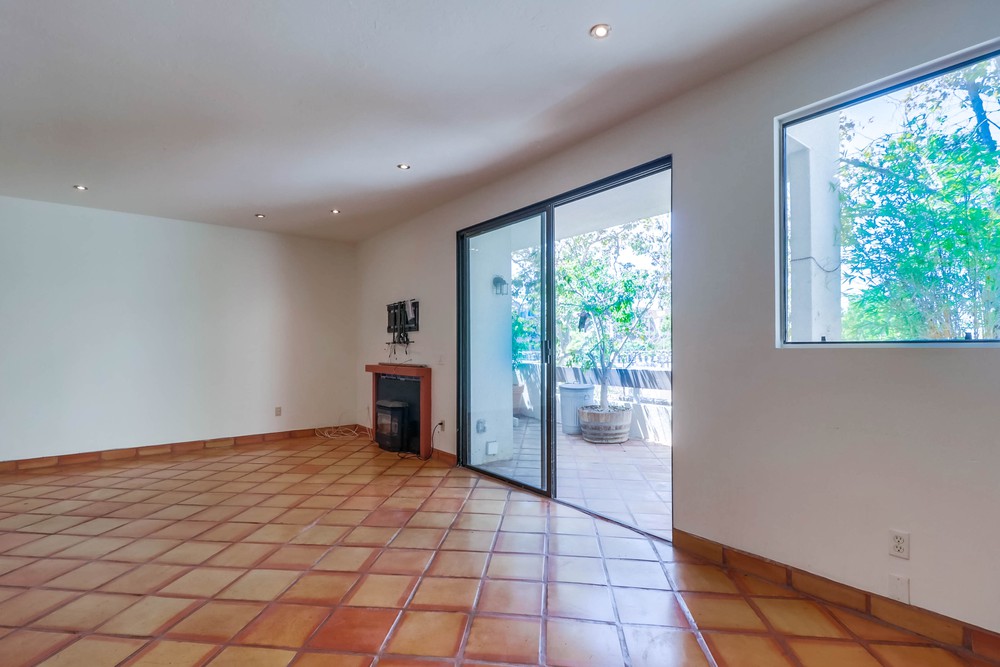 Virtual tour photo 9 of 41 for 701 Kettner Blvd UNIT 119