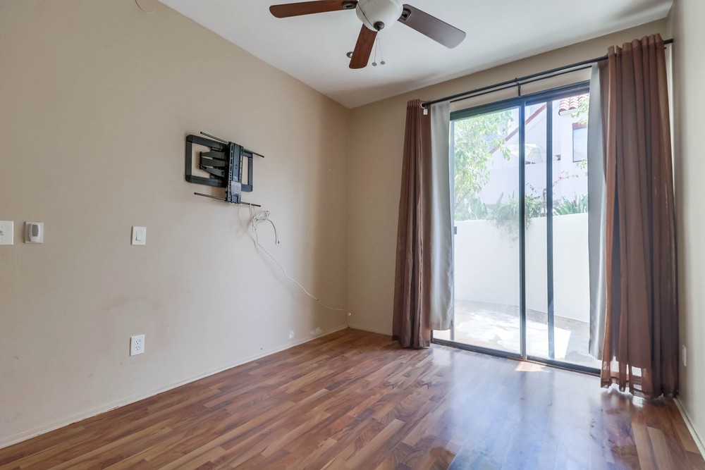 Virtual tour photo 20 of 41 for 701 Kettner Blvd UNIT 119