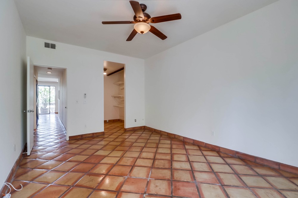 Virtual tour photo 22 of 41 for 701 Kettner Blvd UNIT 119