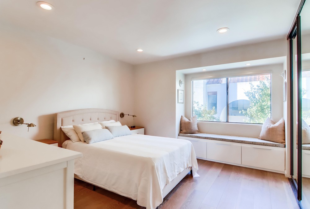 Virtual tour photo 37 of 53 for 701 Kettner Blvd UNIT 12