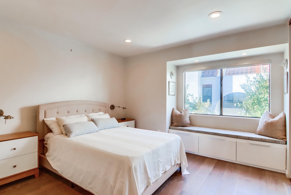 Virtual tour photo 38 of 53 for 701 Kettner Blvd UNIT 12