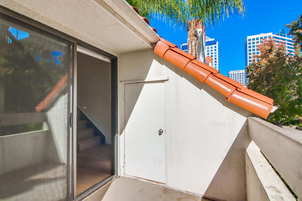 Virtual tour photo 47 of 53 for 701 Kettner Blvd UNIT 12