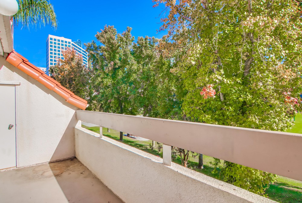 Virtual tour photo 48 of 53 for 701 Kettner Blvd UNIT 12