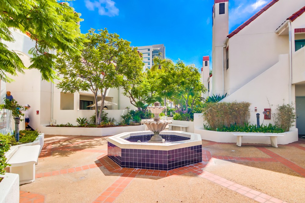 Virtual tour photo 9 of 53 for 701 Kettner Blvd UNIT 128