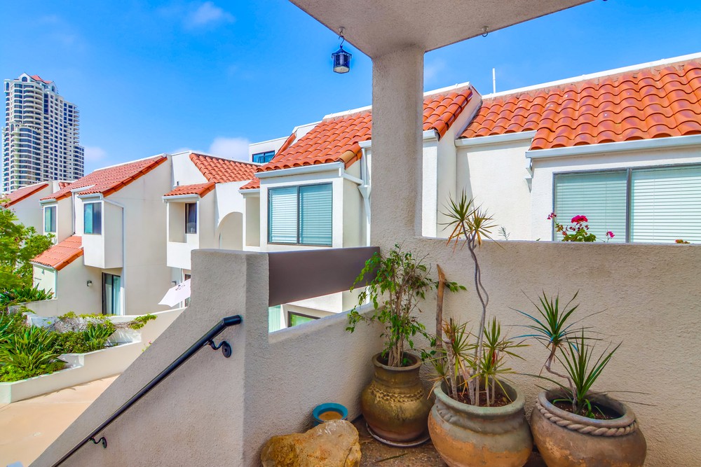 Virtual tour photo 12 of 53 for 701 Kettner Blvd UNIT 128