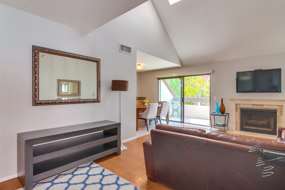 Virtual tour photo 13 of 53 for 701 Kettner Blvd UNIT 128