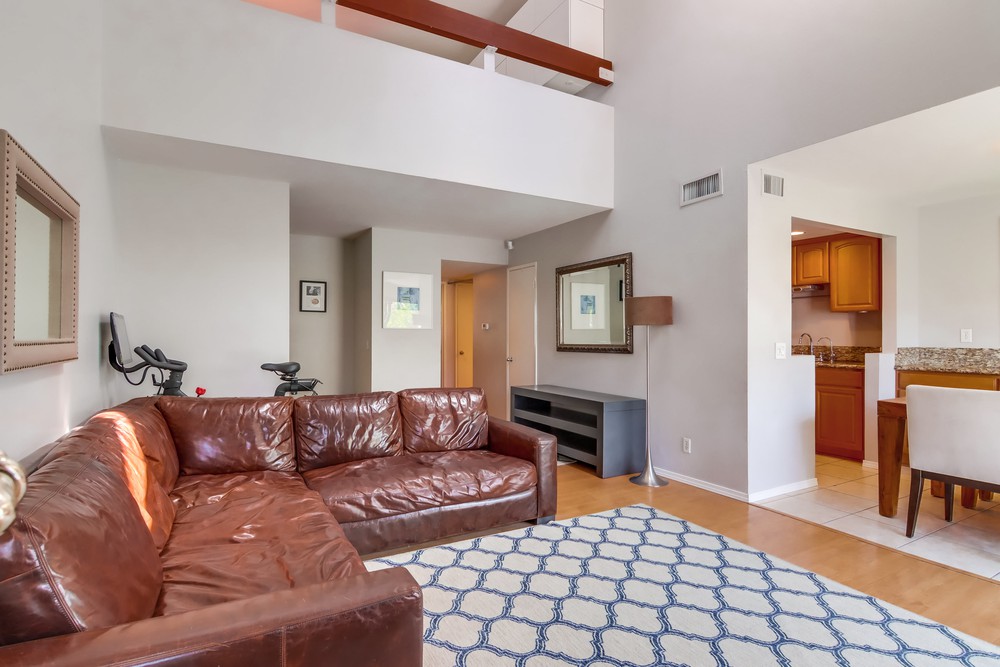 Virtual tour photo 19 of 53 for 701 Kettner Blvd UNIT 128
