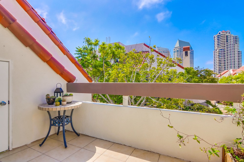 Virtual tour photo 33 of 53 for 701 Kettner Blvd UNIT 128