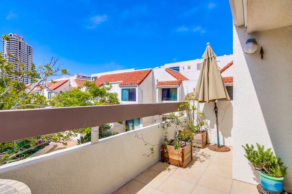 Virtual tour photo 35 of 53 for 701 Kettner Blvd UNIT 128