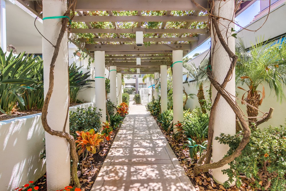 Virtual tour photo 53 of 53 for 701 Kettner Blvd UNIT 128