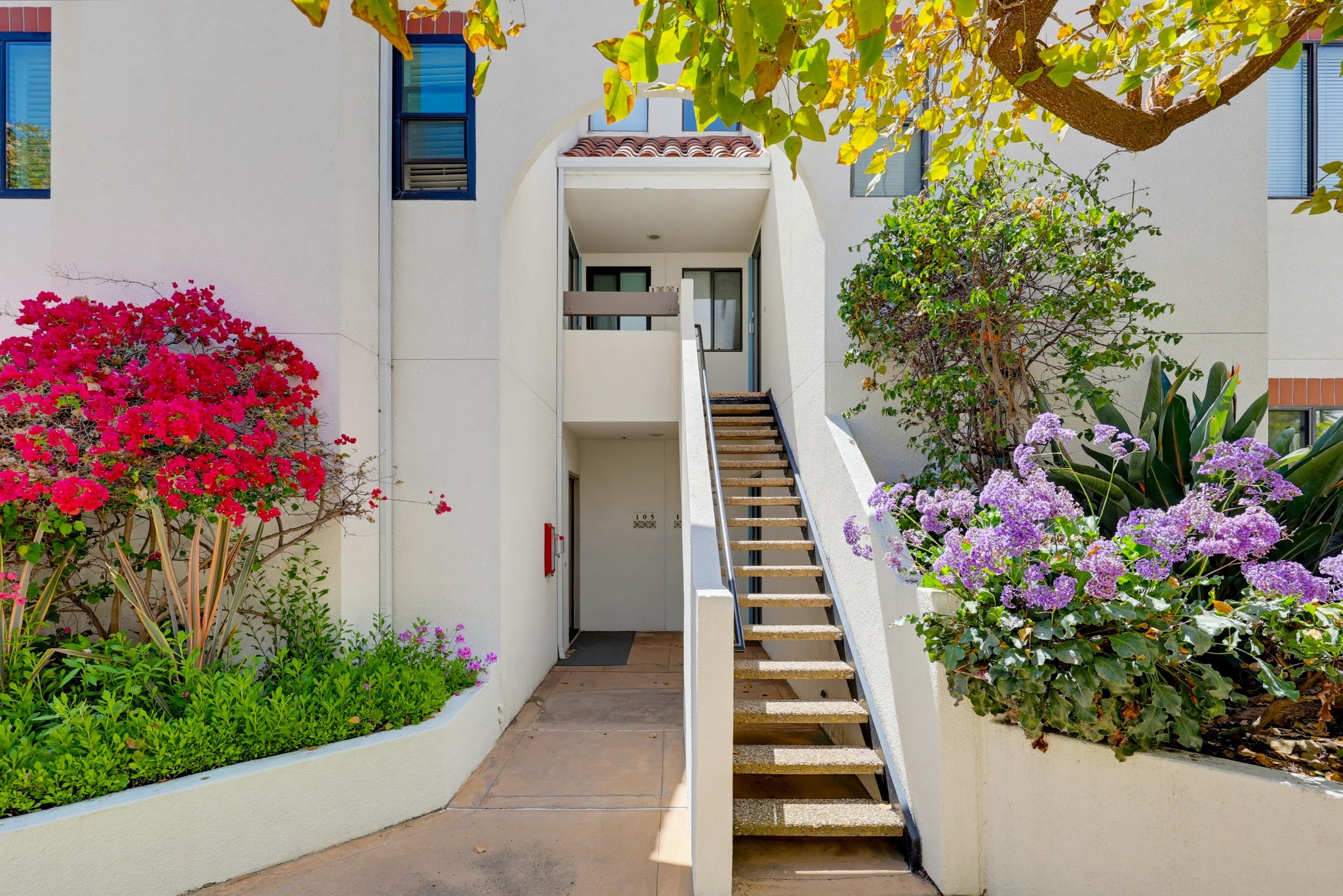 Virtual tour photo 6 of 40 for 701 Kettner Blvd Unit 151