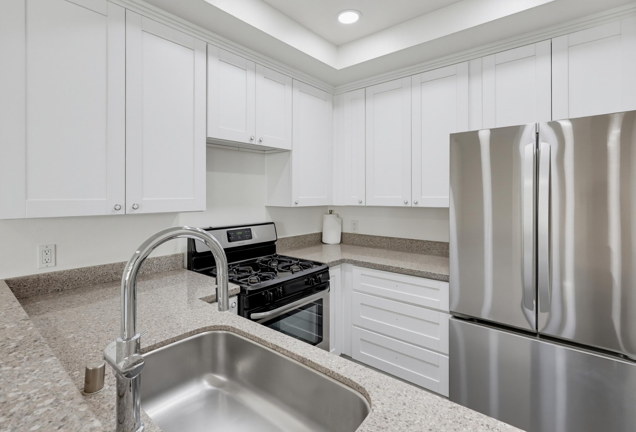 Virtual tour photo 16 of 40 for 701 Kettner Blvd Unit 151