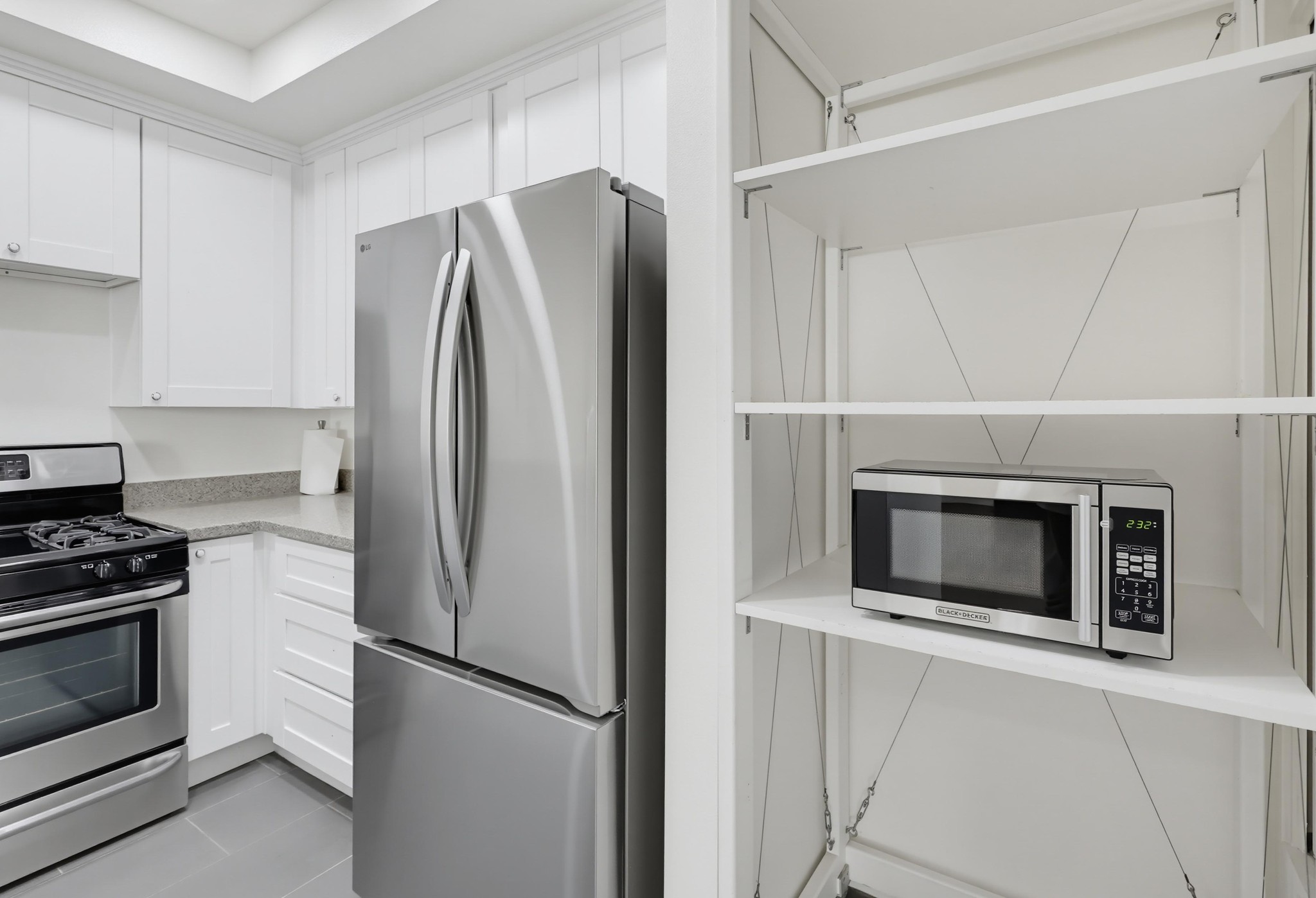 Virtual tour photo 22 of 40 for 701 Kettner Blvd Unit 151