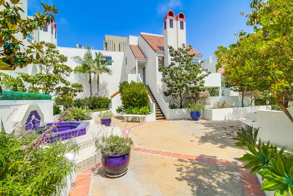 Virtual tour photo 1 of 70 for 701 Kettner Blvd UNIT 172