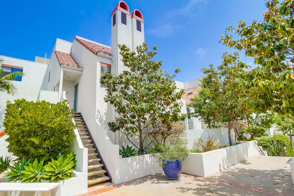 Virtual tour photo 3 of 70 for 701 Kettner Blvd UNIT 172