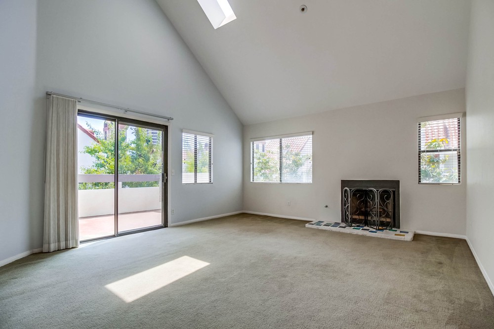 Virtual tour photo 18 of 70 for 701 Kettner Blvd UNIT 172