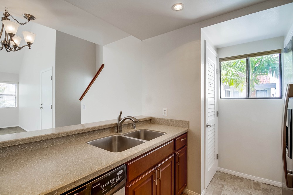 Virtual tour photo 29 of 70 for 701 Kettner Blvd UNIT 172
