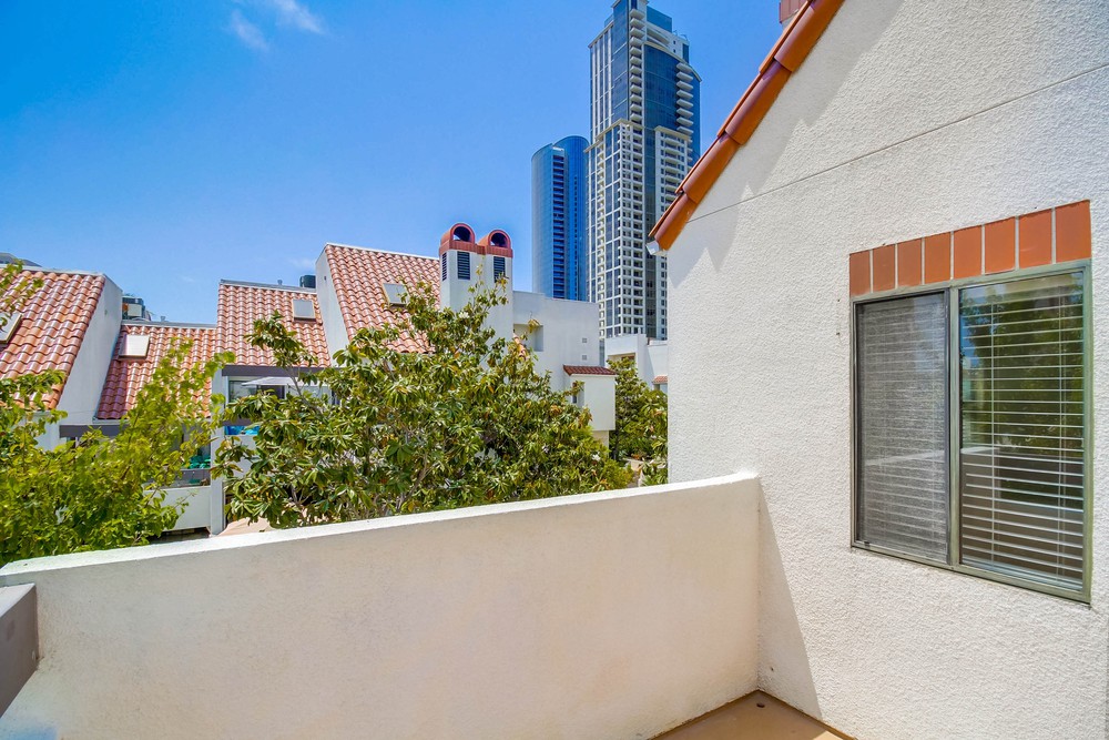 Virtual tour photo 36 of 70 for 701 Kettner Blvd UNIT 172