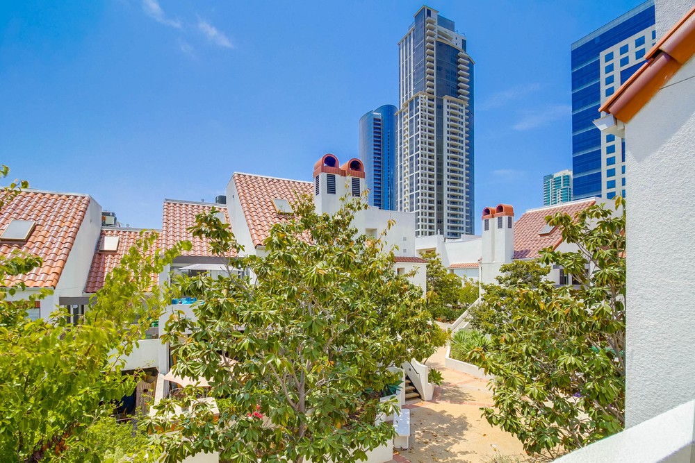 Virtual tour photo 37 of 70 for 701 Kettner Blvd UNIT 172