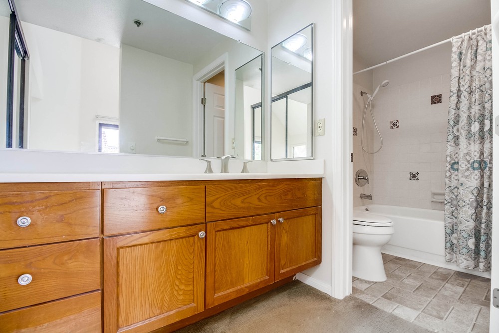Virtual tour photo 53 of 70 for 701 Kettner Blvd UNIT 172