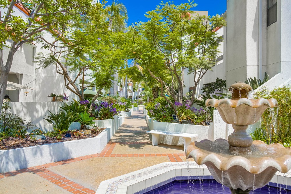 Virtual tour photo 58 of 70 for 701 Kettner Blvd UNIT 172
