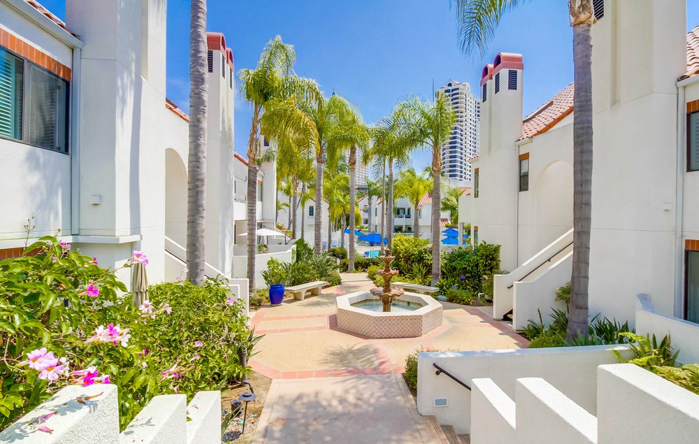 Virtual tour photo 60 of 70 for 701 Kettner Blvd UNIT 172