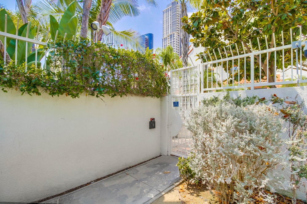 Virtual tour photo 64 of 70 for 701 Kettner Blvd UNIT 172