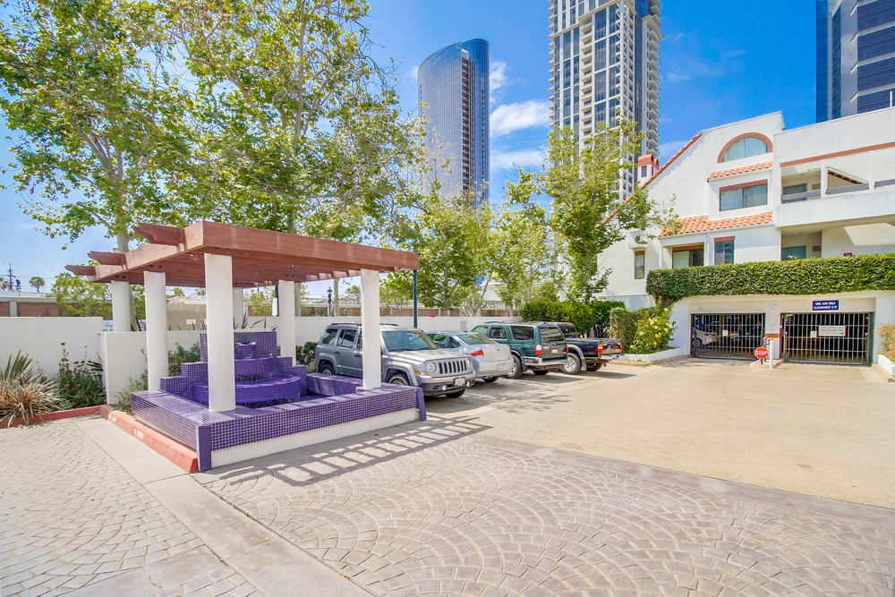 Virtual tour photo 69 of 70 for 701 Kettner Blvd UNIT 172