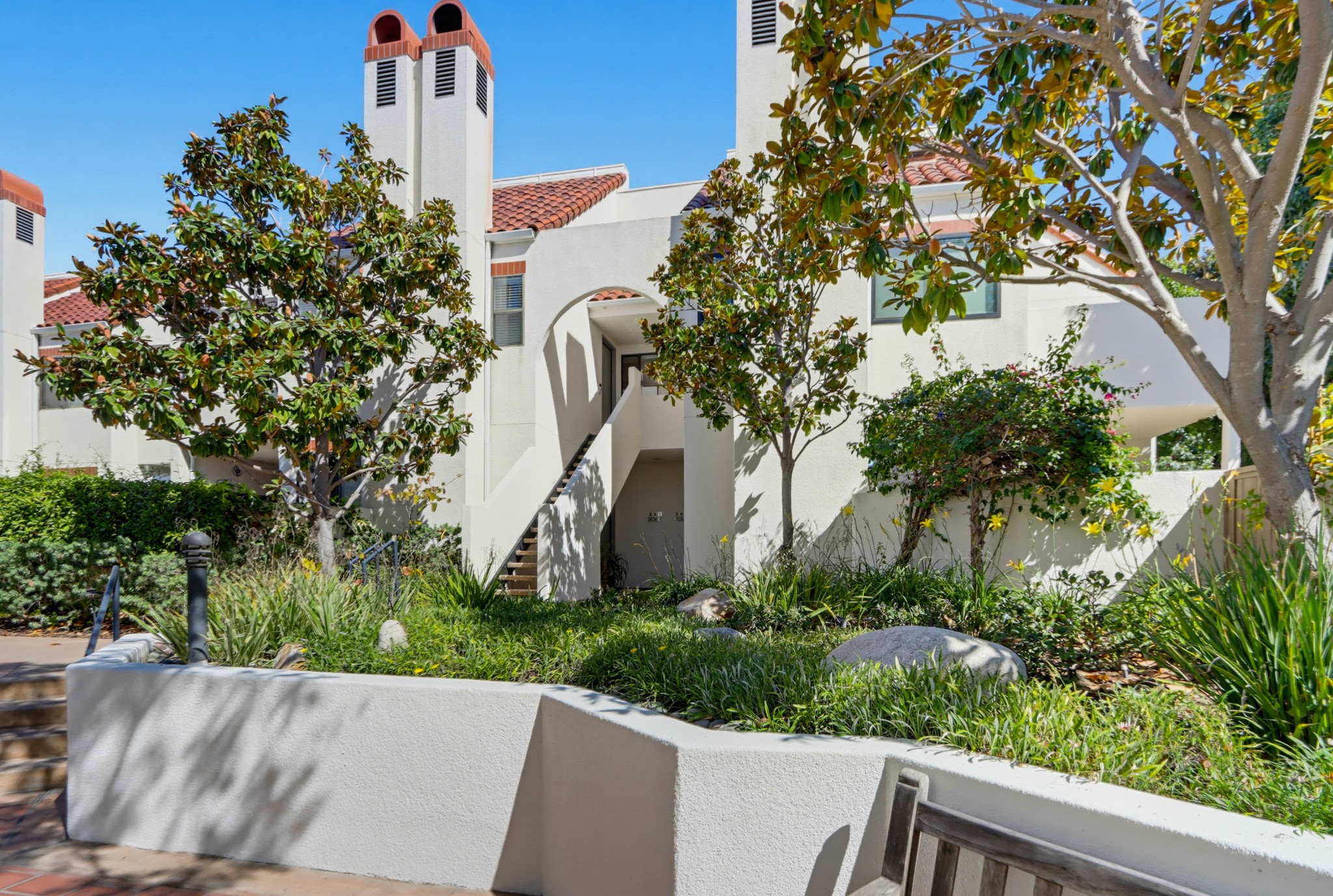 Virtual tour photo 1 of 50 for 701 Kettner Blvd Unit 212