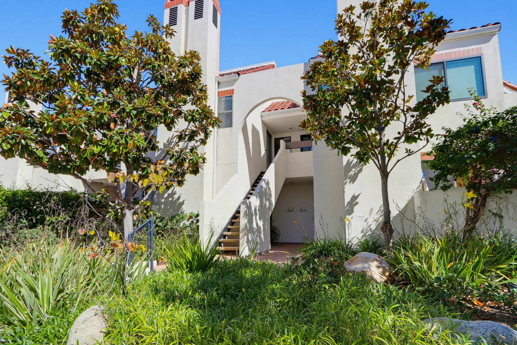 Virtual tour photo 3 of 50 for 701 Kettner Blvd Unit 212