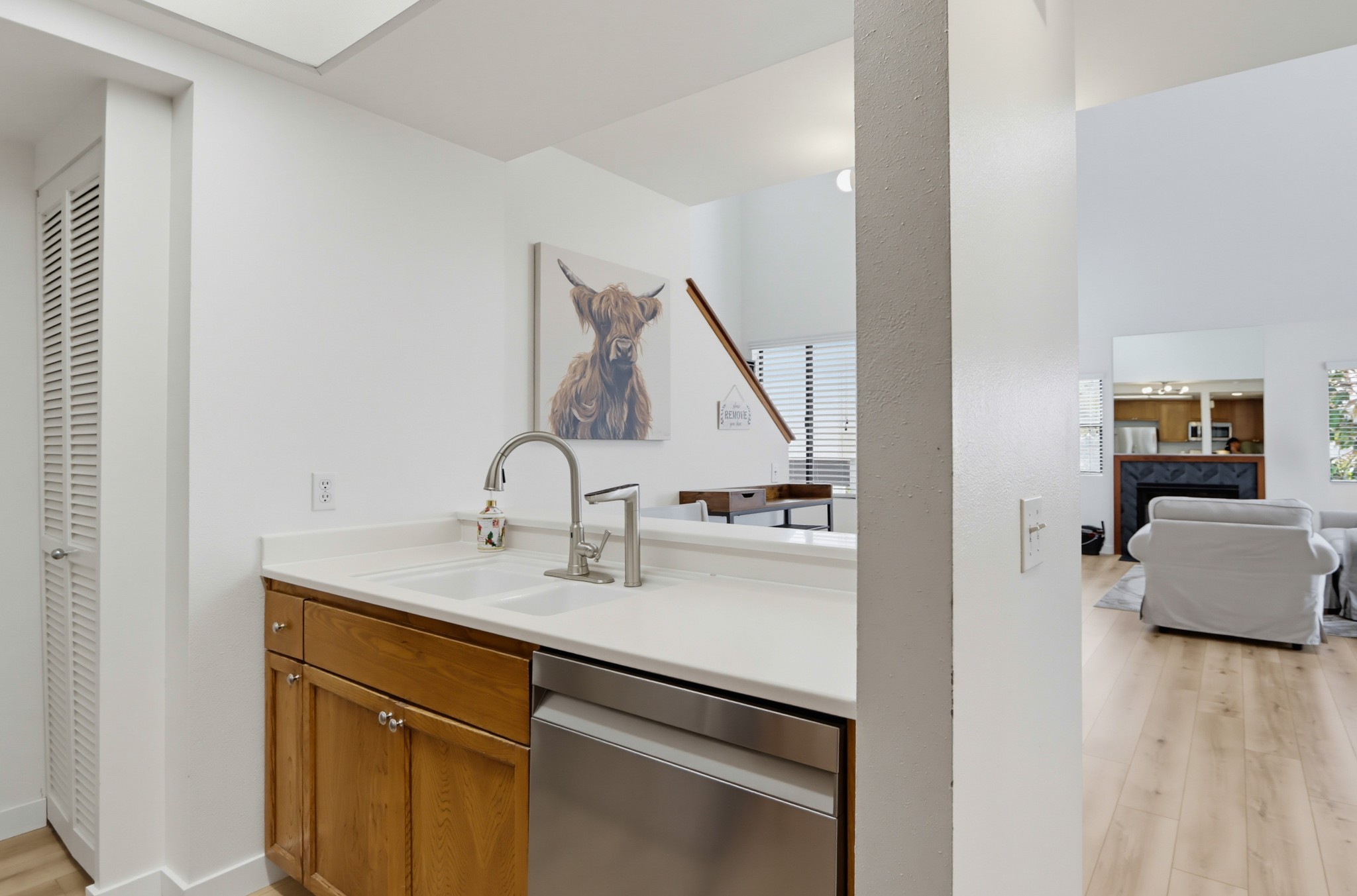 Virtual tour photo 22 of 50 for 701 Kettner Blvd Unit 212