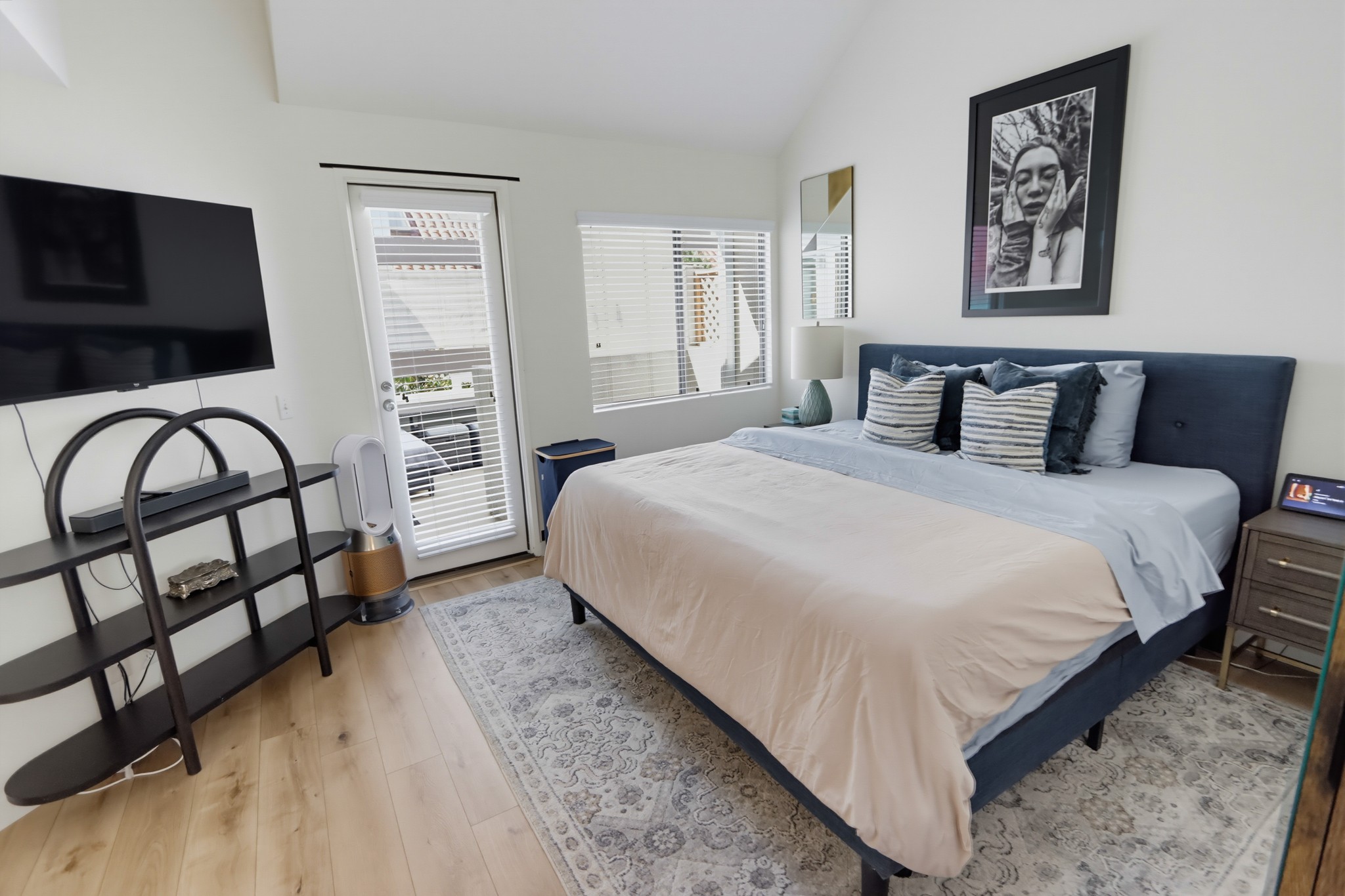 Virtual tour photo 34 of 50 for 701 Kettner Blvd Unit 212