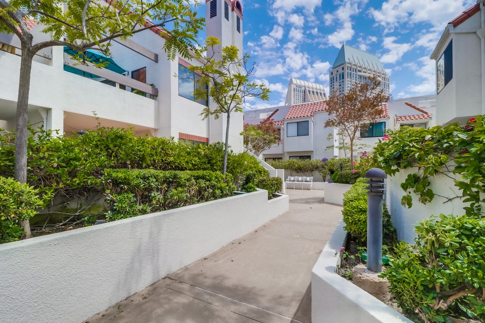 Virtual tour photo 5 of 37 for 701 Kettner Blvd UNIT 36