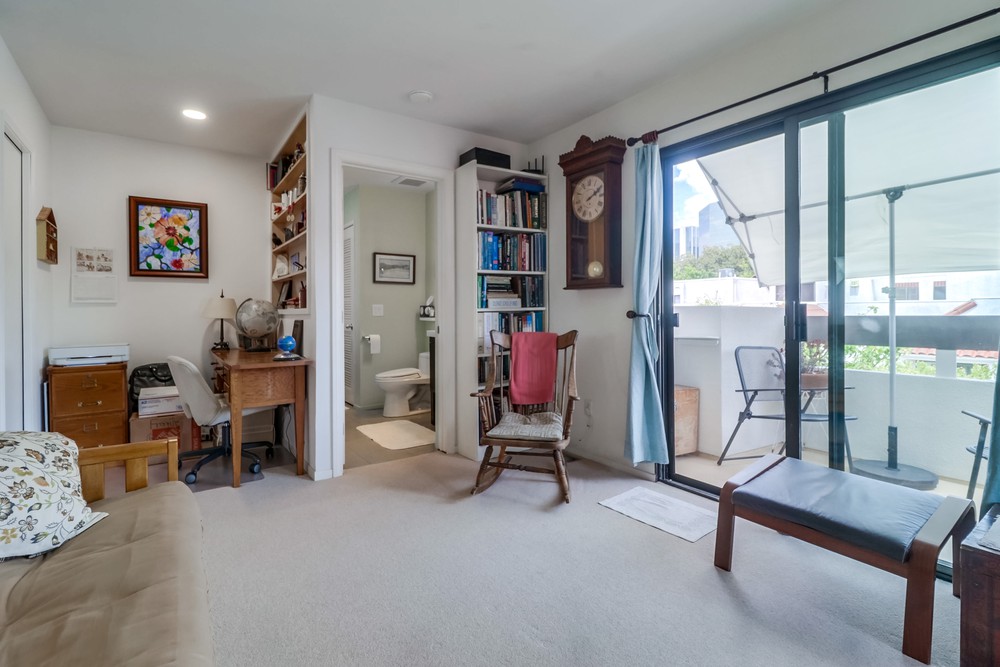 Virtual tour photo 10 of 37 for 701 Kettner Blvd UNIT 36