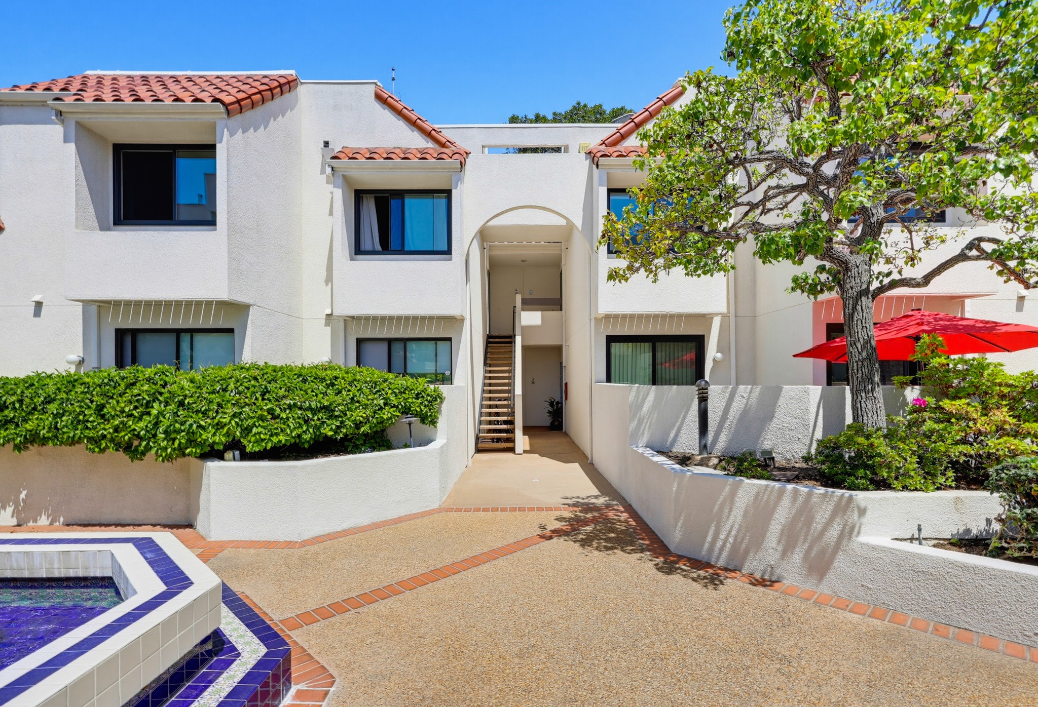 Virtual tour photo 1 of 61 for 701 Kettner Blvd Unit 4