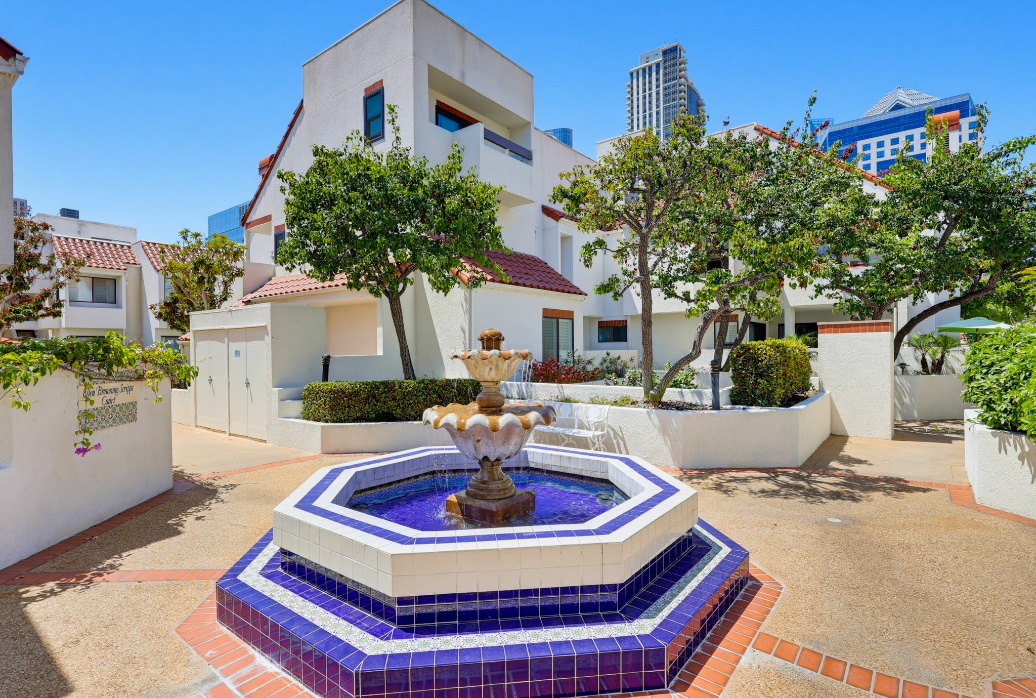 Virtual tour photo 3 of 61 for 701 Kettner Blvd Unit 4