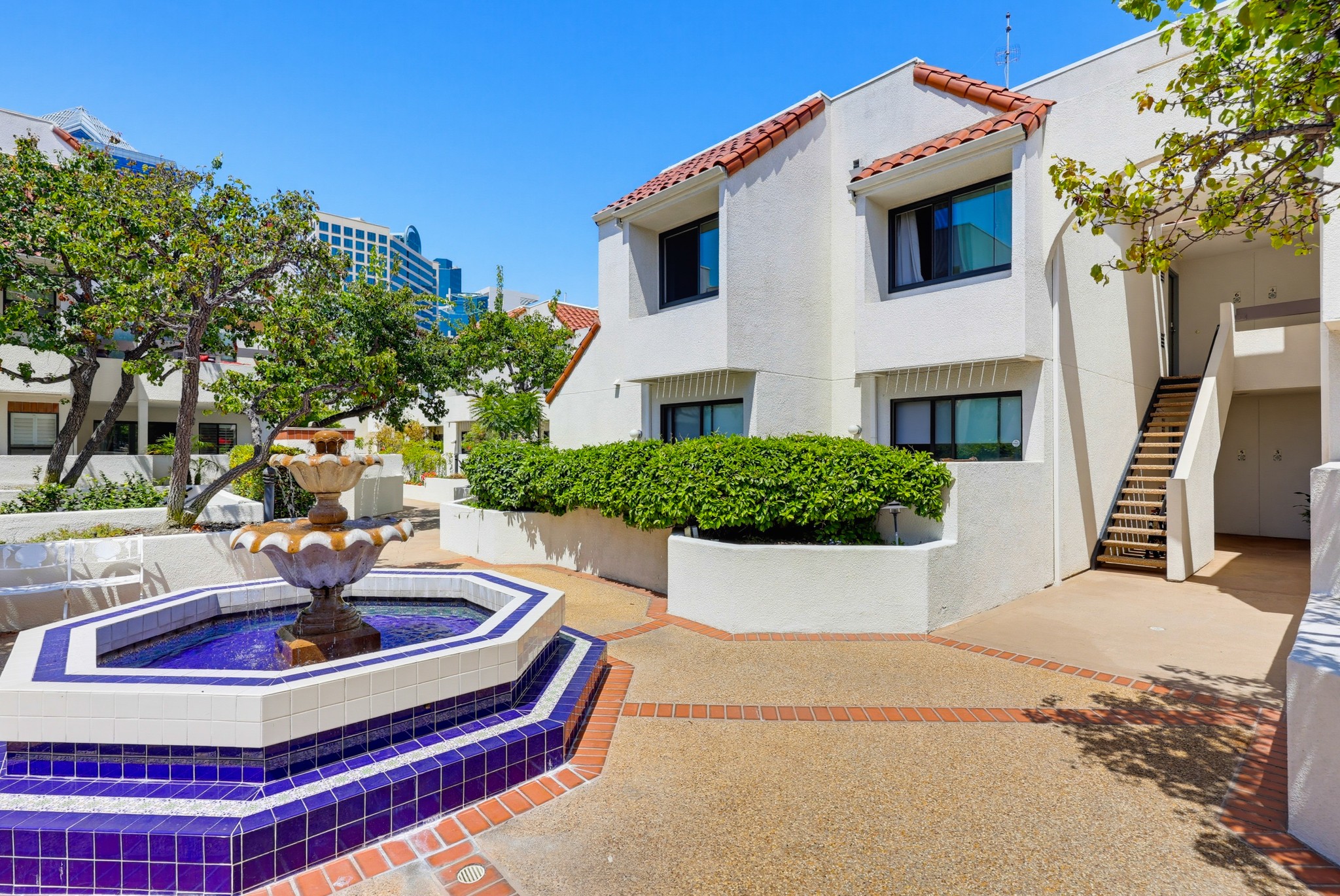 Virtual tour photo 4 of 61 for 701 Kettner Blvd Unit 4