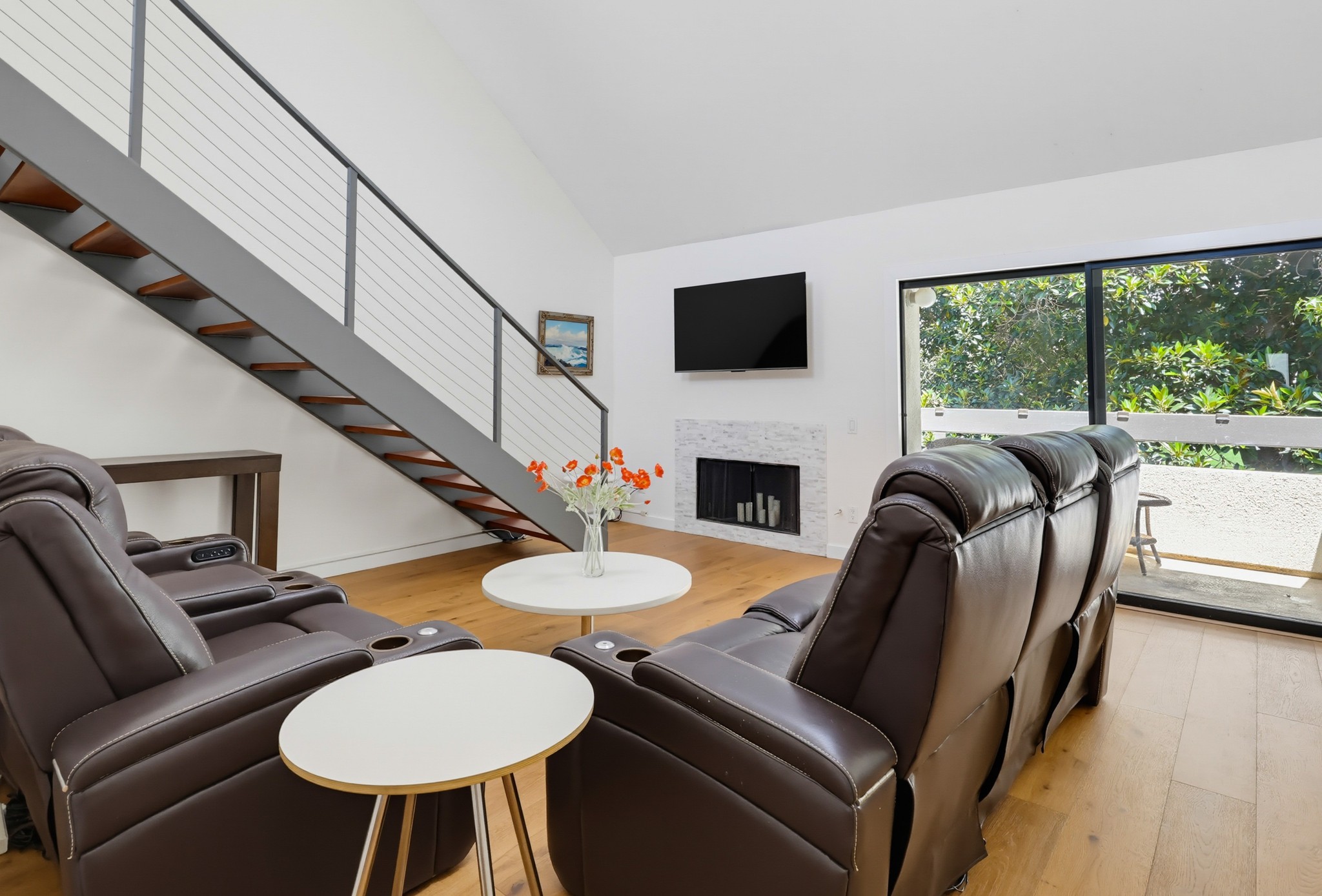 Virtual tour photo 9 of 61 for 701 Kettner Blvd Unit 4