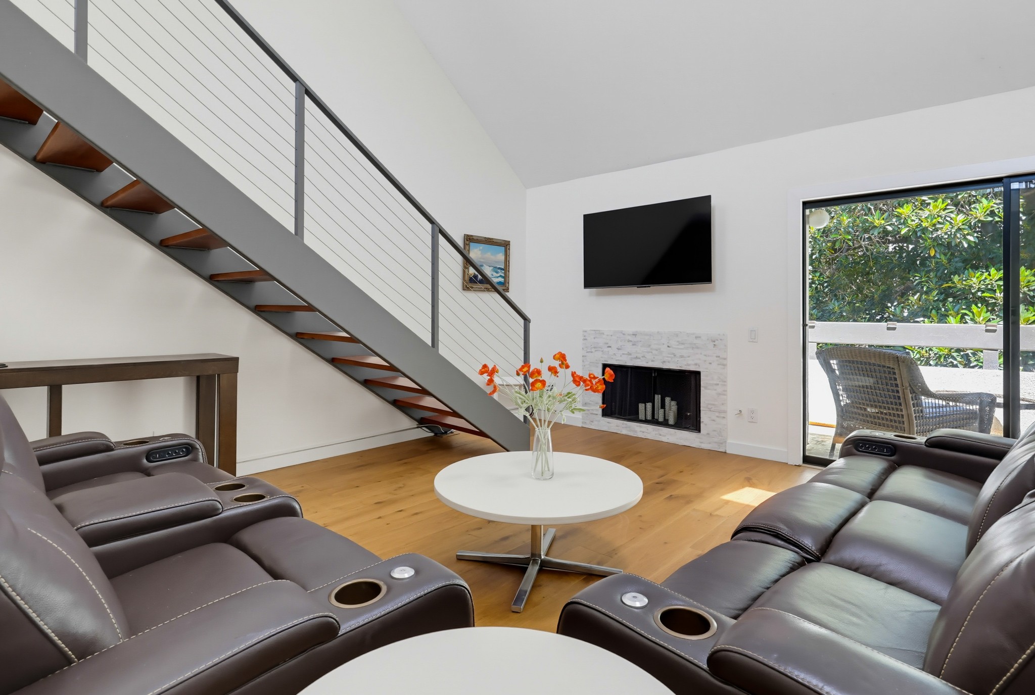 Virtual tour photo 10 of 61 for 701 Kettner Blvd Unit 4