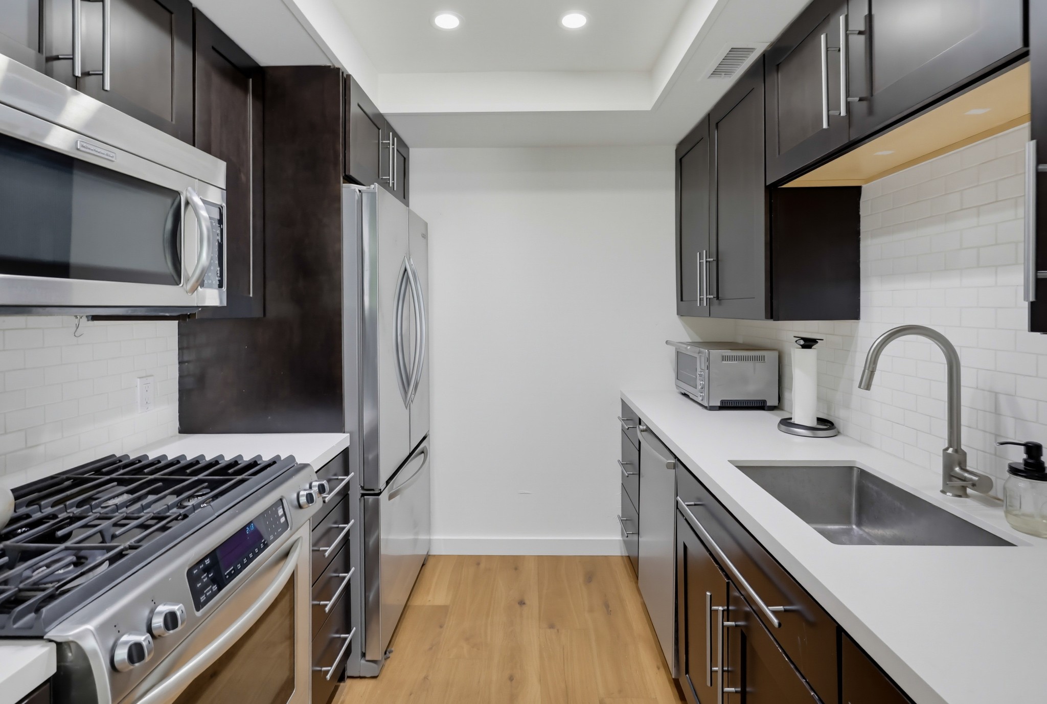 Virtual tour photo 21 of 61 for 701 Kettner Blvd Unit 4