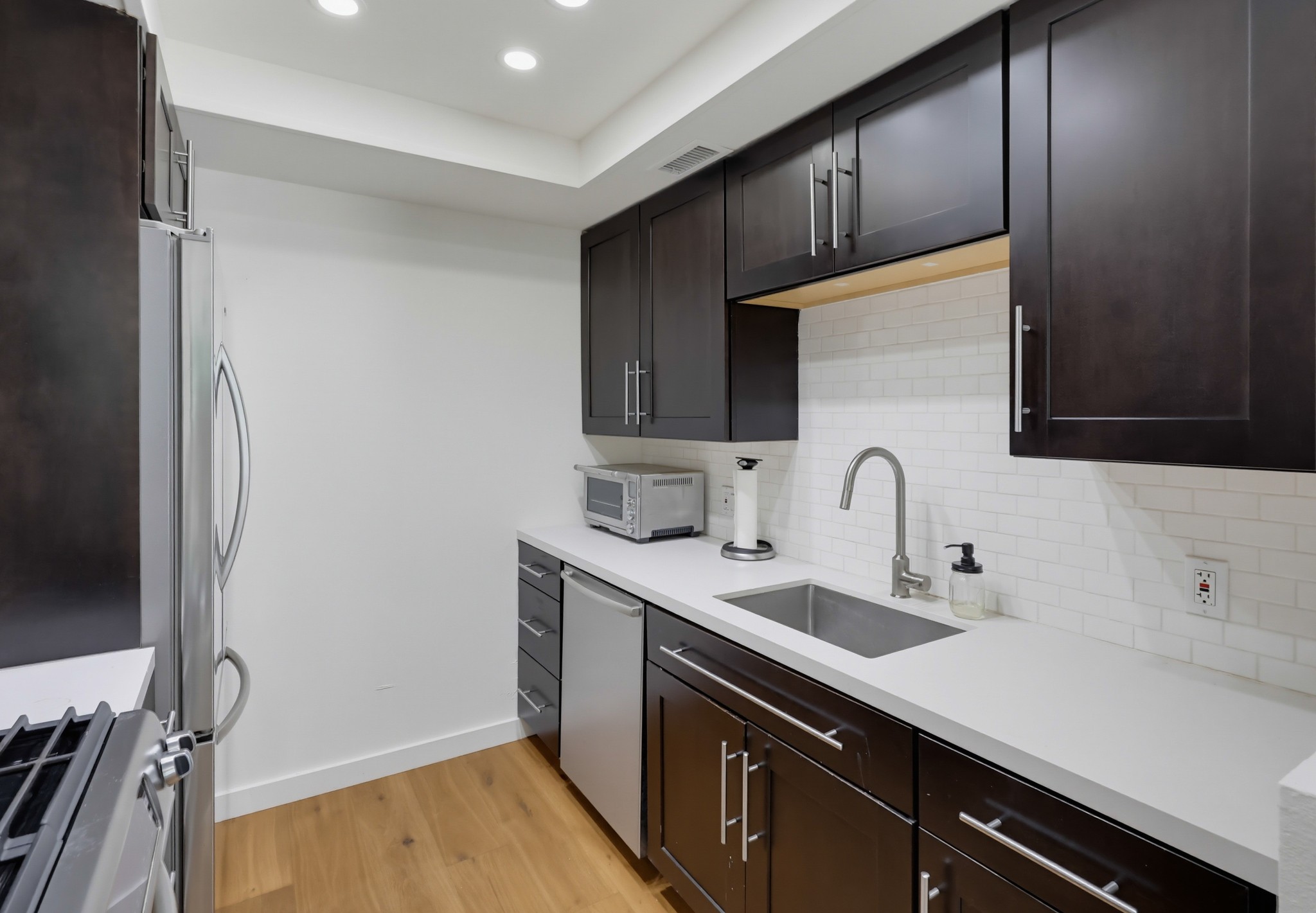 Virtual tour photo 23 of 61 for 701 Kettner Blvd Unit 4
